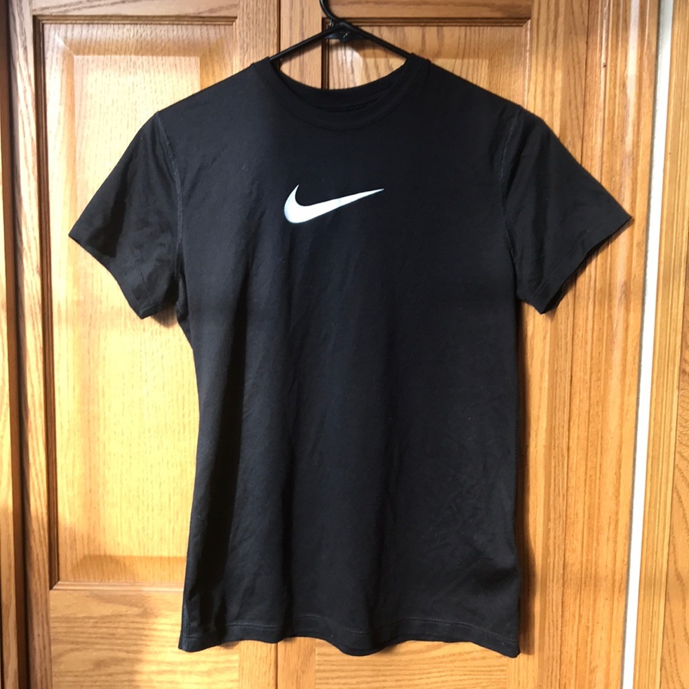 Nike tee Size YOUTH XL